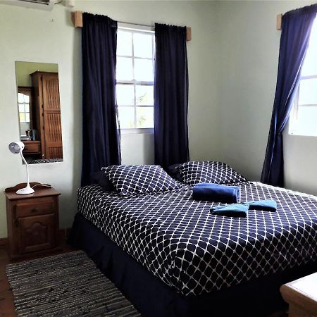 Miller'S Guest House Buccoo Esterno foto