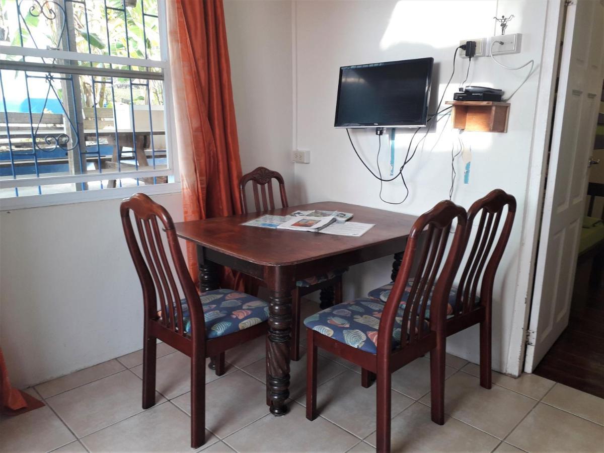 Miller'S Guest House Buccoo Esterno foto