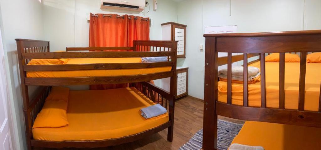 Miller'S Guest House Buccoo Esterno foto