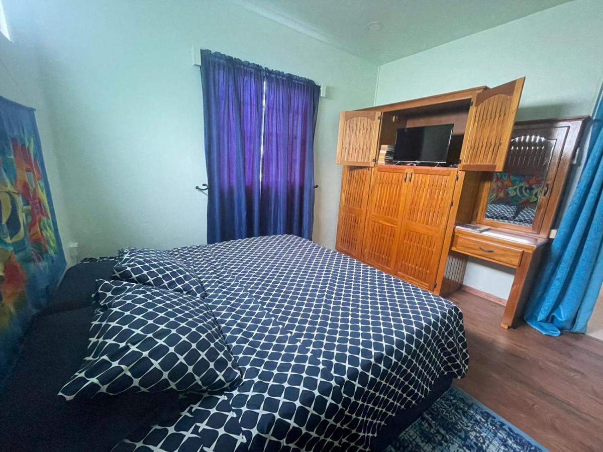 Miller'S Guest House Buccoo Esterno foto