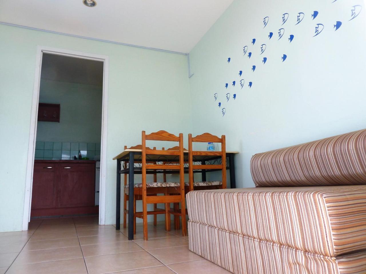 Miller'S Guest House Buccoo Esterno foto