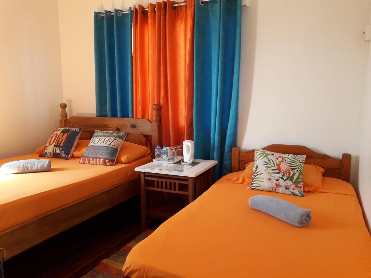 Miller'S Guest House Buccoo Esterno foto